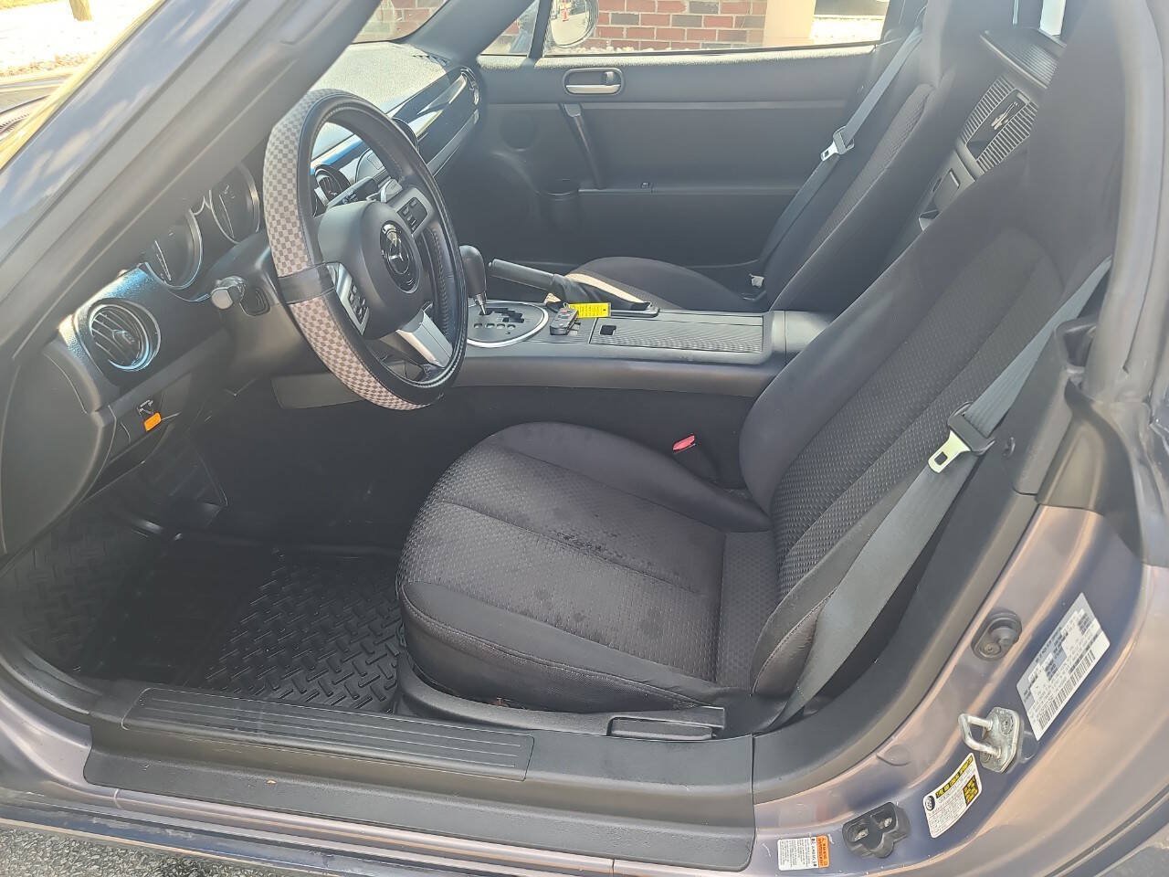 Used 2006 MAZDA MX-5 Miata Touring RWD image 12