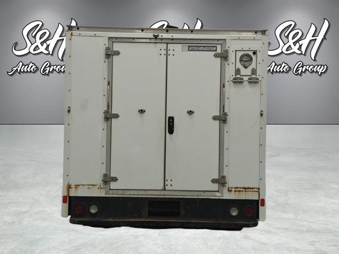 Used 2016 Ford E-350 and Econoline 350 Super Duty w/ Power Windows & Locks Group RWD image 18