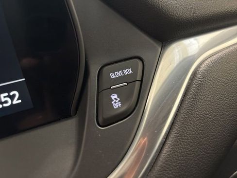 Used 2024 Chevrolet Blazer LT w/ Convenience Package FWD image 21