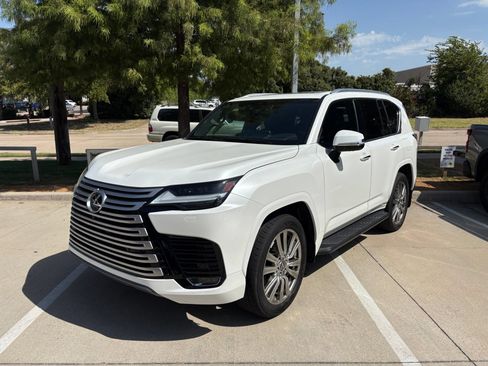 Used 2023 Lexus LX 600 4WD w/ Accessory Package (Z1) image 1