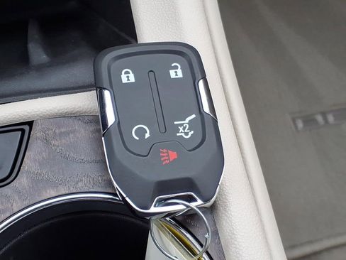 Certified 2023 GMC Acadia Denali w/ Denali Ultimate Package image 31