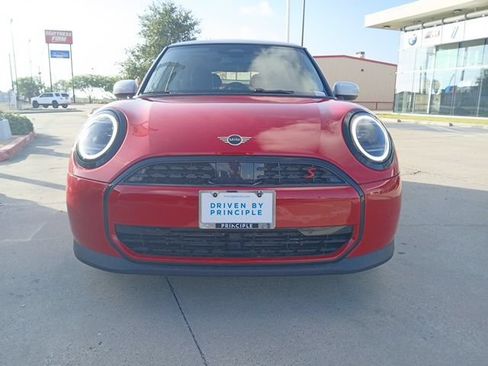 Used 2025 MINI Cooper S FWD image 2