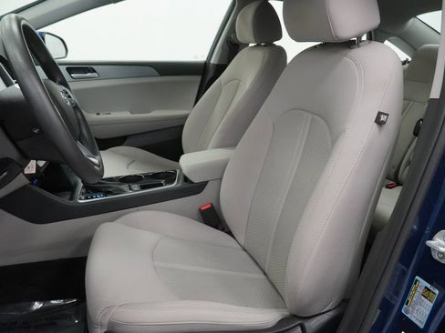 Used 2019 Hyundai Sonata SE FWD image 17