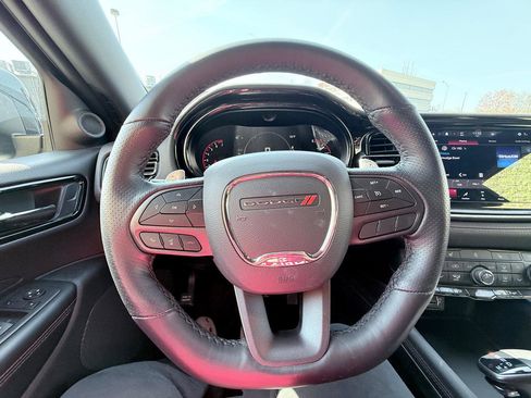 Used 2025 Dodge Durango GT image 15