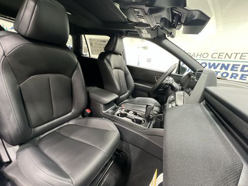 New 2026 Subaru Outback Premium image 25