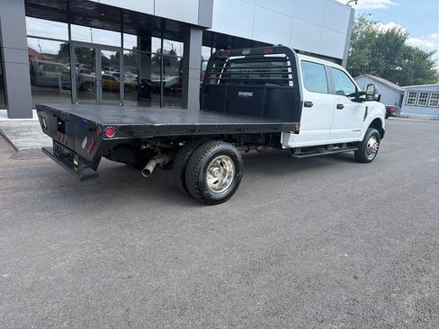 Used 2022 Ford F350 XL w/ Power Equipment Group AWD/4WD image 3