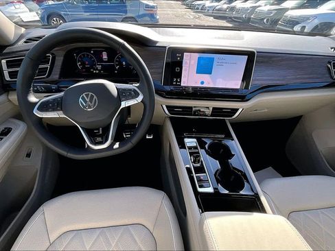 New 2026 Volkswagen Atlas SEL Premium R-Line AWD/4WD image 3