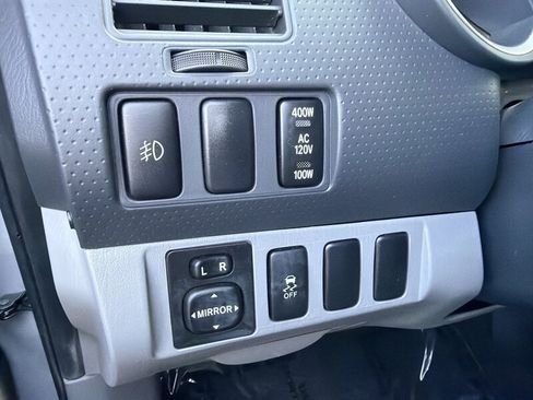 Used 2012 Toyota Tacoma PreRunner w/ TRD Sport Pkg RWD image 19