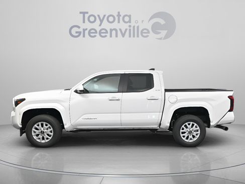 Used 2024 Toyota Tacoma SR5 w/ SR5 Upgrade Package RWD image 2