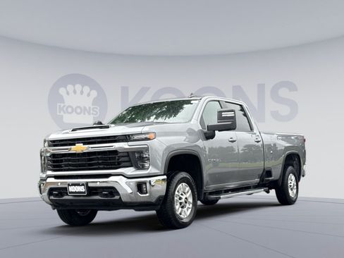 Used 2025 Chevrolet Silverado 2500 LT w/ Safety Package AWD/4WD image 1