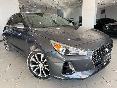 Used 2018 Hyundai Elantra GT image 1