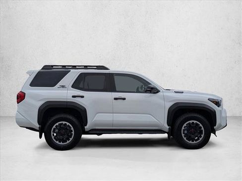 Certified 2026 Toyota 4Runner TRD Off-Road Premium AWD/4WD image 4