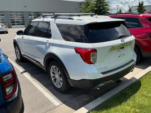 Used 2022 Ford Explorer Limited w/ Equipment Group 301A AWD/4WD image 12