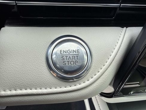 New 2026 Lincoln Nautilus Reserve AWD/4WD image 28