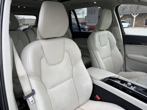 Used 2019 Volvo XC90 T6 Momentum w/ Advanced Package image 27