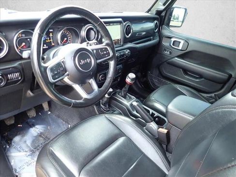 Used 2022 Jeep Wrangler Unlimited Sahara AWD/4WD image 10