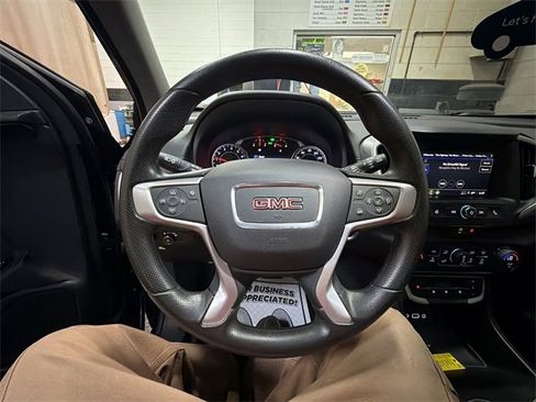 Certified 2022 GMC Terrain SLE w/ Driver Convenience Package image 14