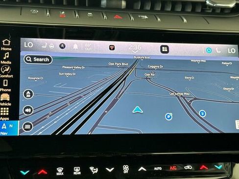 New 2026 Jeep Grand Cherokee Altitude AWD/4WD image 16