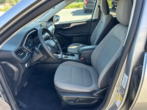 Used 2022 Ford Escape SE w/ SE Sport Appearance Package FWD image 12