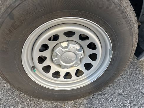 Used 2024 GMC Sierra 1500 Pro w/ Pro Value Package image 13