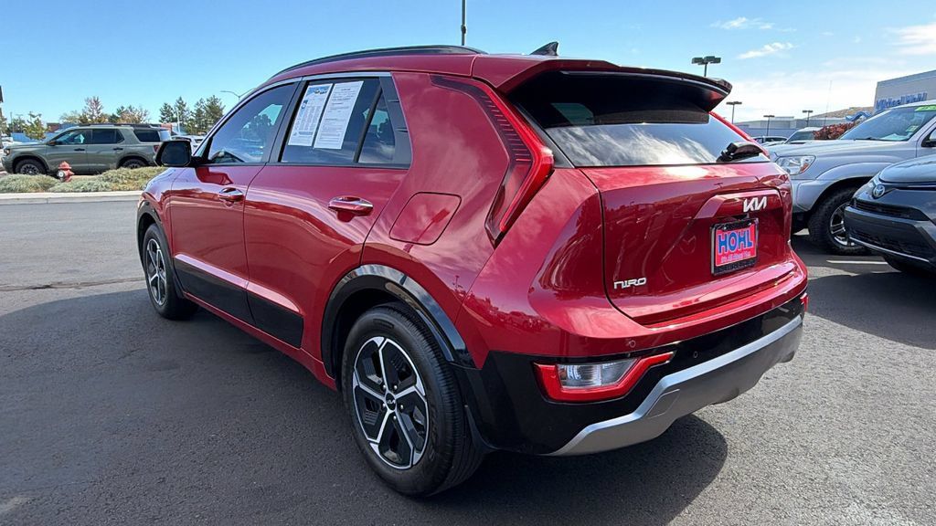 Used 2023 Kia Niro FWD image 5