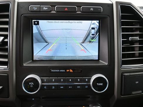 Used 2018 Ford Expedition XLT w/ Equipment Group 202A image 3