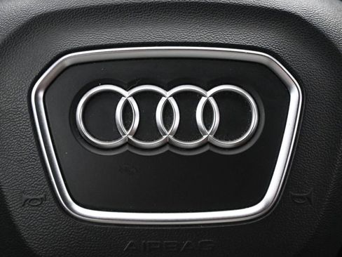 Used 2018 Audi Q5 2.0T Premium Plus w/ Premium Plus Package image 22