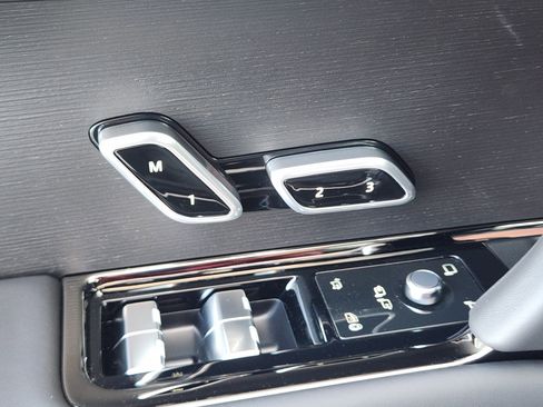 New 2026 Land Rover Range Rover Sport Dynamic SE image 23