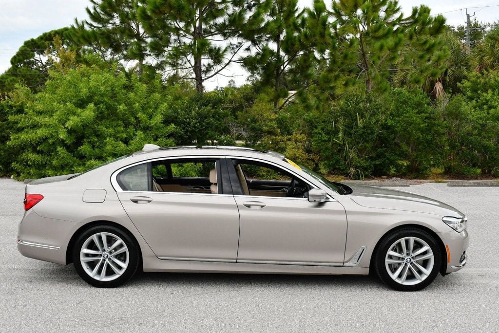 Used 2016 BMW 750i xDrive AWD/4WD image 35