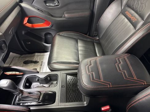 Used 2023 Nissan Frontier PRO-4X w/ Pro-4X Premium Package image 33