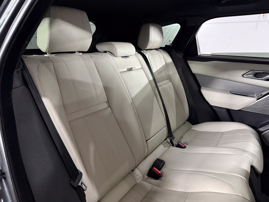 Used 2018 Land Rover Range Rover Velar R-Dynamic SE AWD/4WD image 24