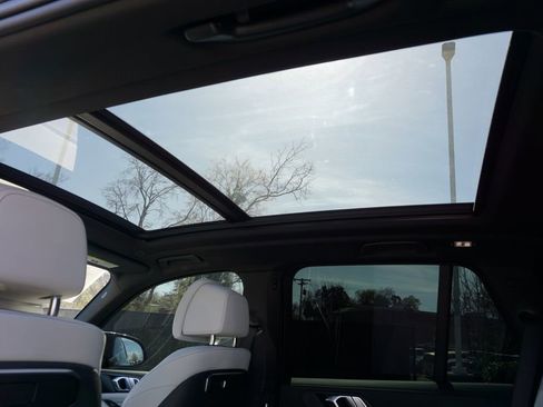 Used 2024 BMW X5 M60i w/ Climate Comfort Package image 17