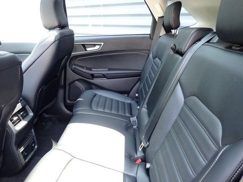 Certified 2023 Ford Edge SEL w/ Convenience Package AWD/4WD image 18