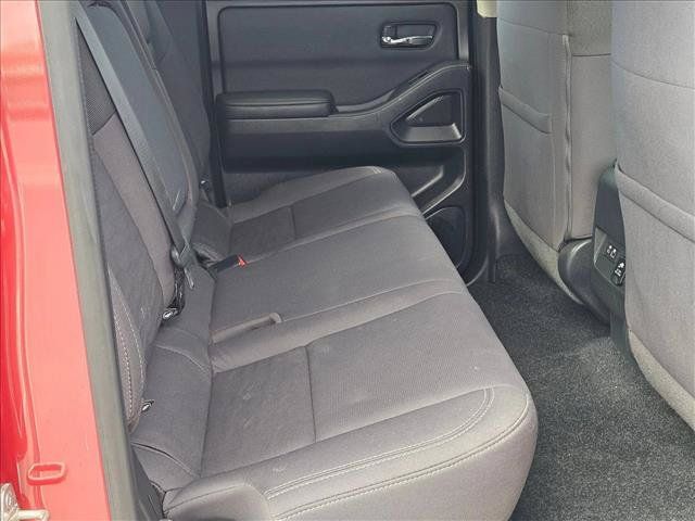 Used 2022 Nissan Frontier SV RWD image 18