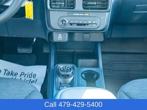 Used 2025 Ford Maverick XL w/ Equipment Group 102A image 32