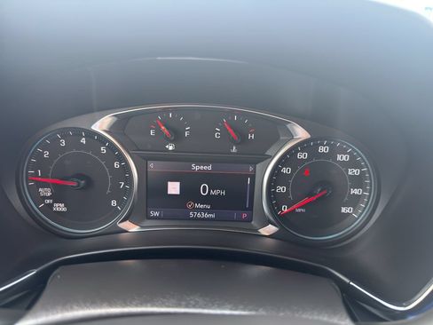 Certified 2022 Chevrolet Equinox RS w/ Infotainment Package AWD/4WD image 17