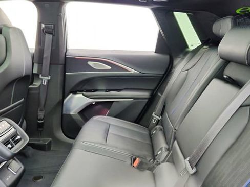 Used 2026 Cadillac Lyriq V AWD/4WD image 29