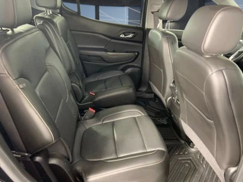 Used 2023 GMC Acadia SLT AWD/4WD image 16