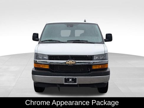 Used 2025 Chevrolet Express 3500 LT w/ LT Preferred Equipment Group RWD image 2