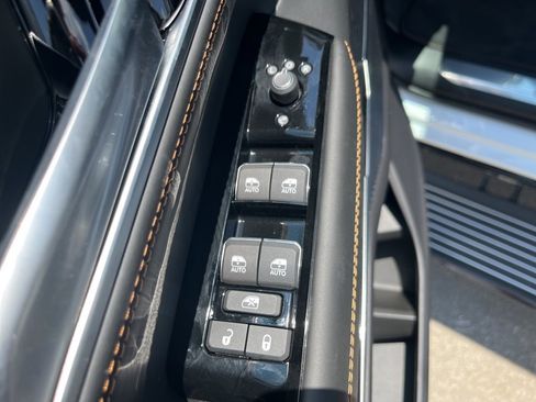 New 2024 Jeep Grand Wagoneer Series III w/ Rear Seat Video Group 1 image 11