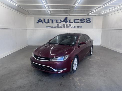 Used 2016 Chrysler 200 Limited image 1