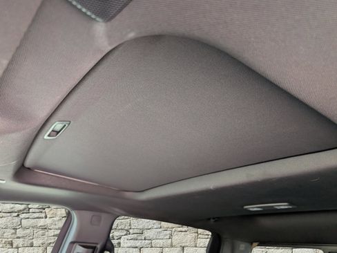 Used 2022 Chevrolet Silverado 1500 ZR2 w/ Technology Package image 17