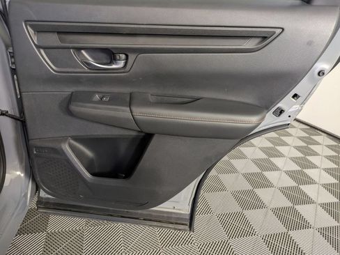 Used 2025 Honda CR-V Sport image 33