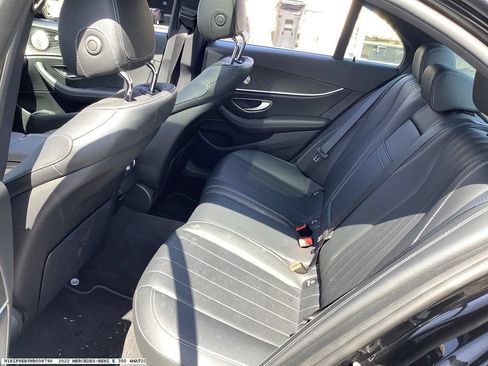 Used 2022 Mercedes-Benz E 350 4MATIC Sedan image 8