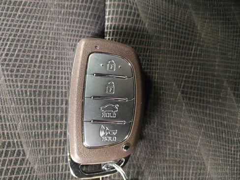 Used 2019 Hyundai Sonata Sport w/ Tech Package 03 FWD image 32