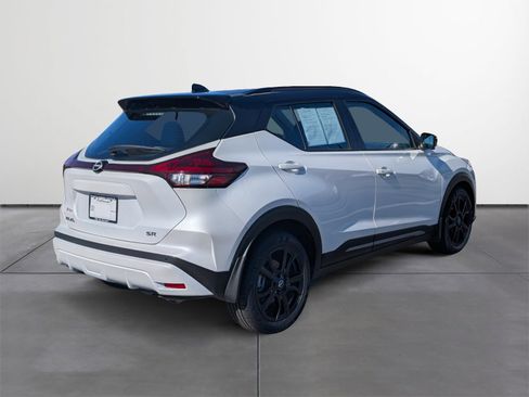 Used 2023 Nissan Kicks SR w/ SR Premium Package image 5