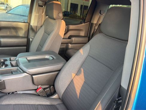 Used 2023 Chevrolet Silverado 1500 Custom AWD/4WD image 27