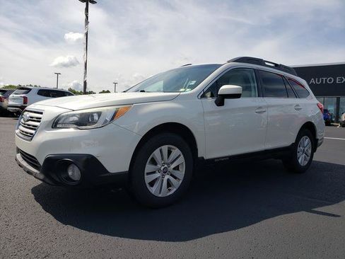 Used 2015 Subaru Outback 2.5i Premium w/ Popular Package #2 AWD/4WD image 8