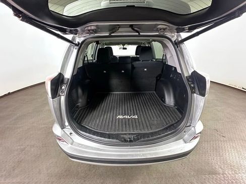 Used 2016 Toyota RAV4 XLE AWD/4WD image 13