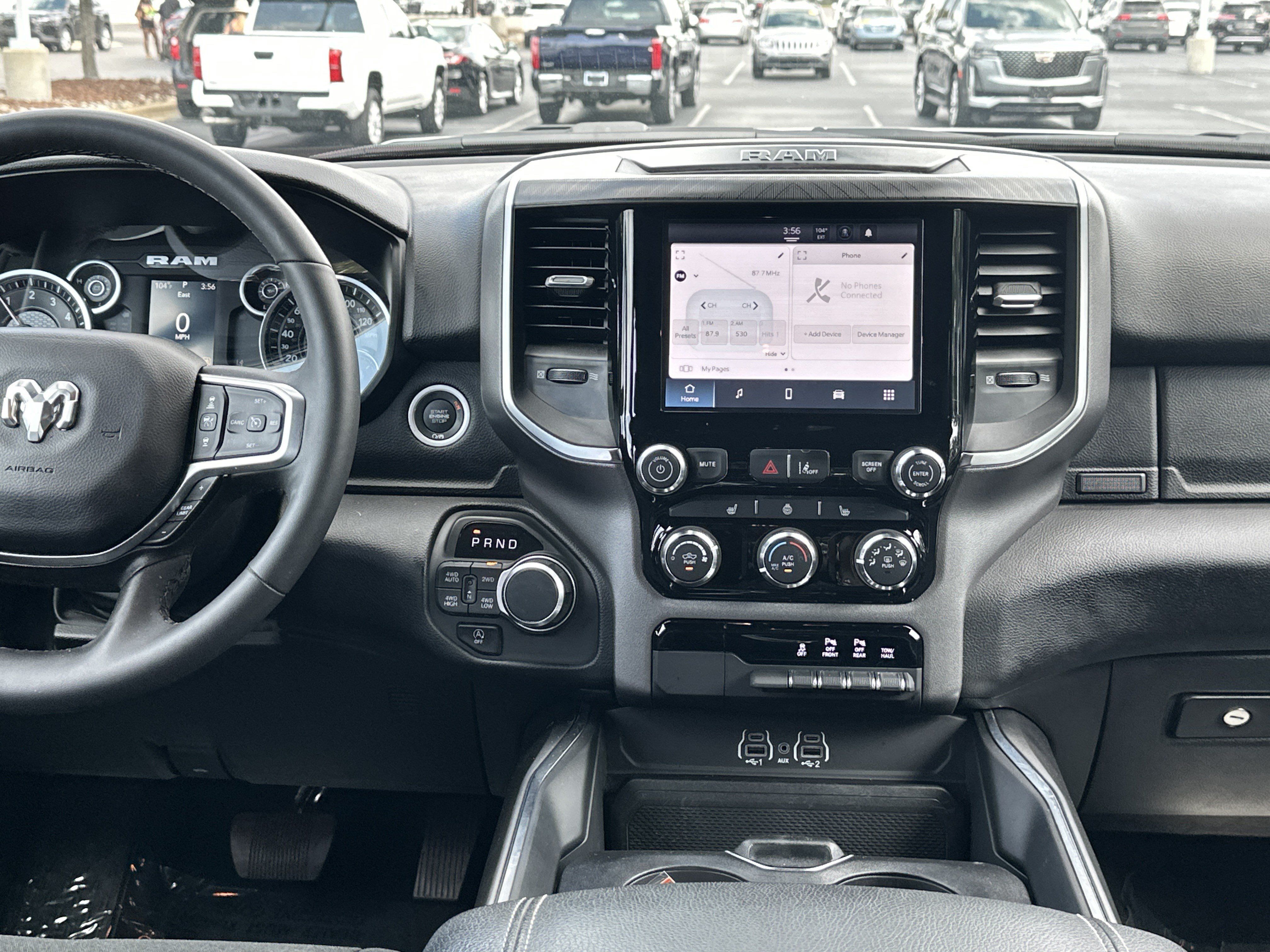 Used 2025 RAM 1500 Big Horn AWD/4WD image 30